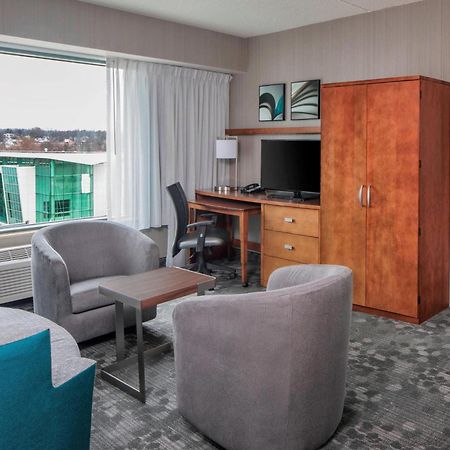 Courtyard By Marriott Stamford Downtown Hotel Ngoại thất bức ảnh