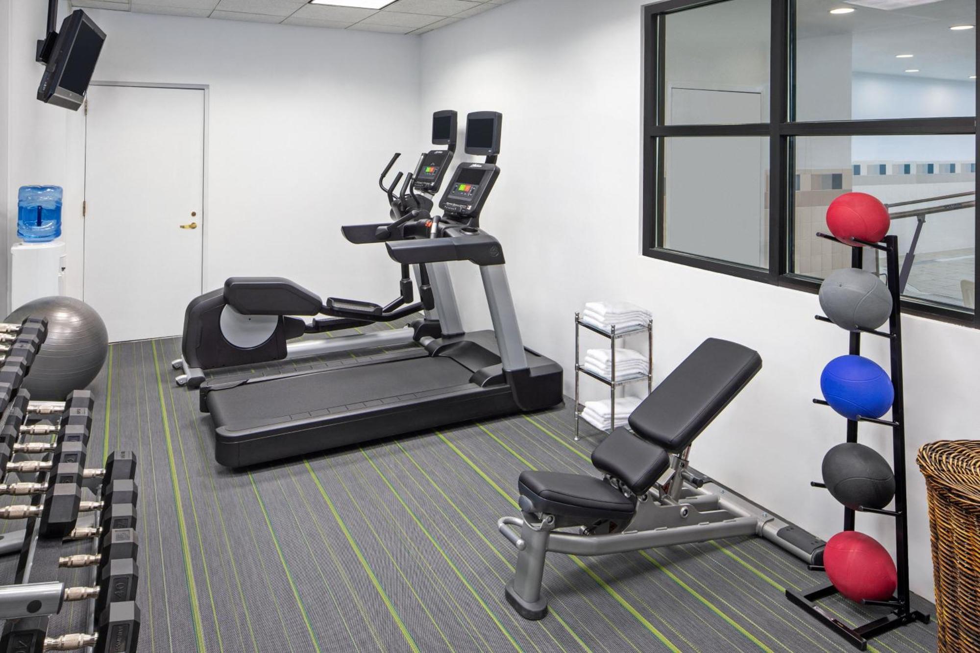 Courtyard By Marriott Stamford Downtown Hotel Ngoại thất bức ảnh