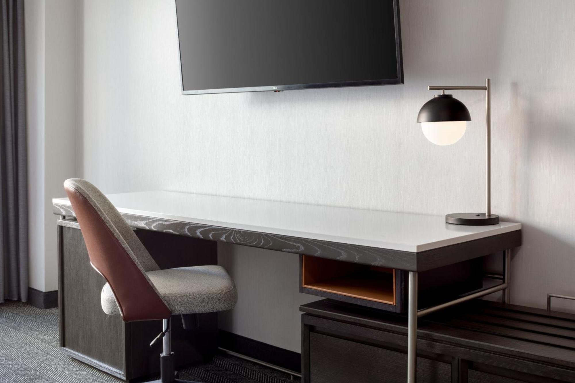 Courtyard By Marriott Stamford Downtown Hotel Ngoại thất bức ảnh